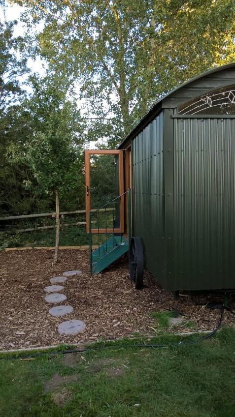 Glamping Malvern Shepherd Hut Eksteriør bilde