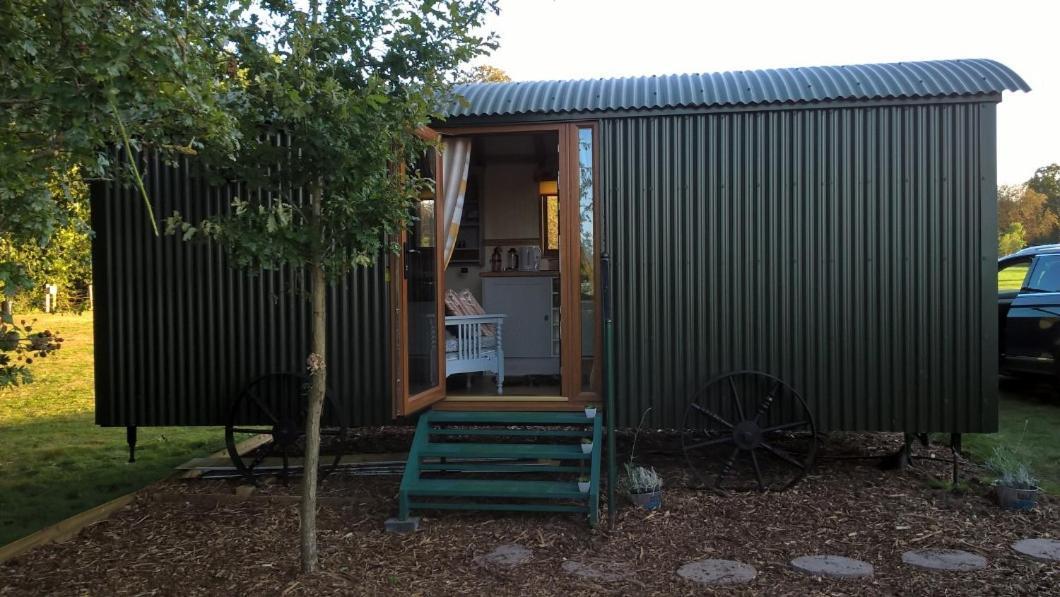 Glamping Malvern Shepherd Hut Eksteriør bilde